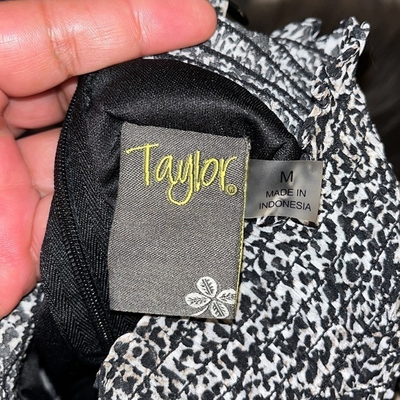 Leopard Print Long Sleeve Babydoll Dress size Medium - Picture 8 of 9